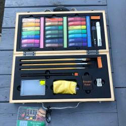 WH Smith watercolour art set