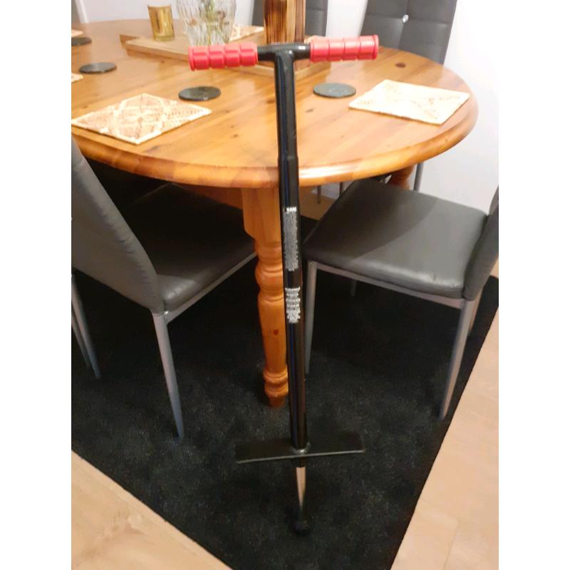 Drunk pogo stick