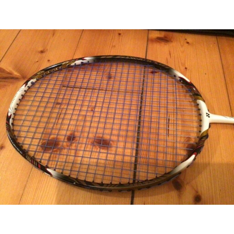 Badminton racquet