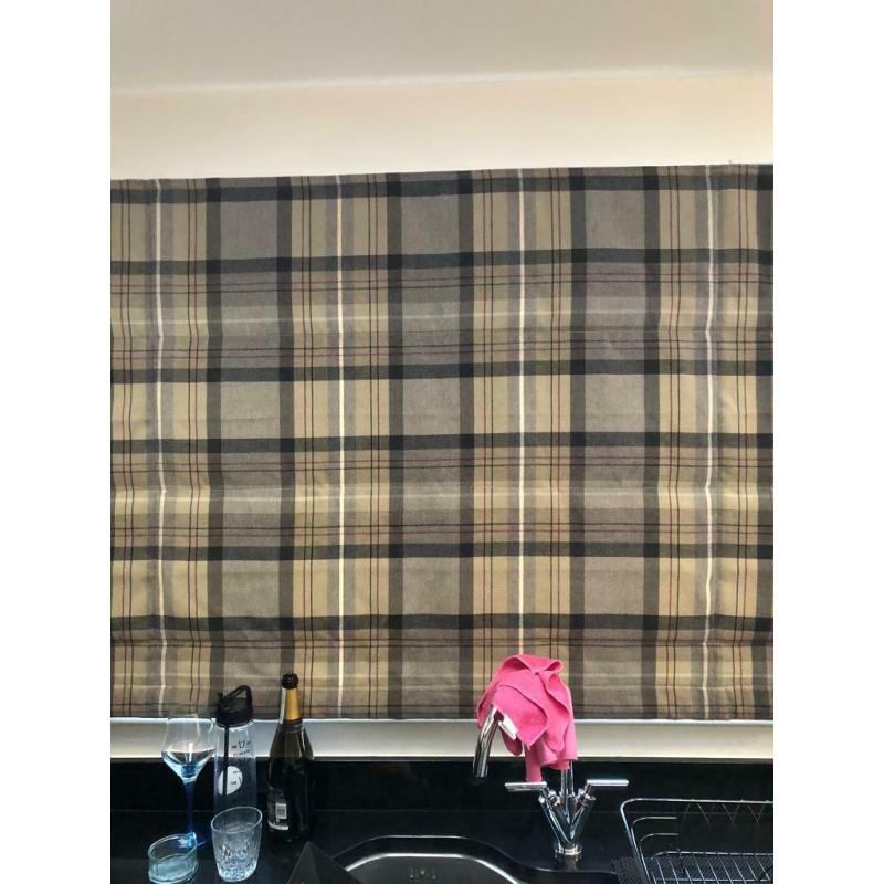 Roman blind