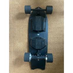Electric skateboard