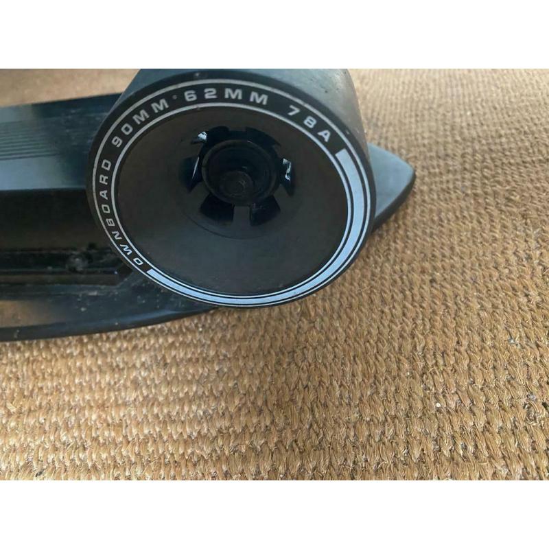 Electric skateboard