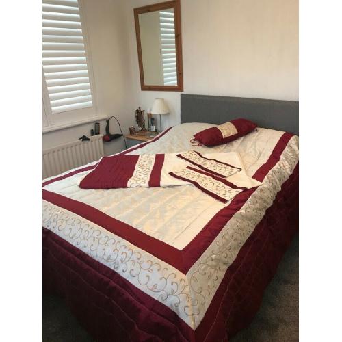 Luxurious matching double bedding