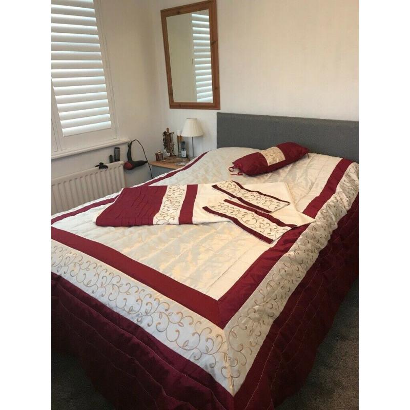 Luxurious matching double bedding