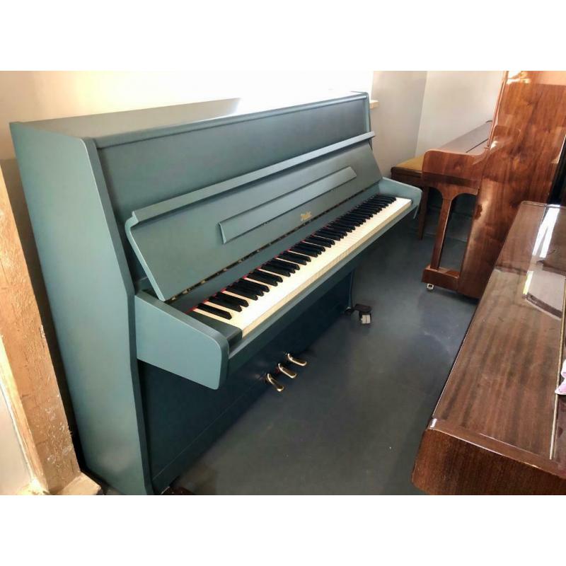 Rosler Minuet (Petrof) 110 (Czech made 1988) in Sage Green