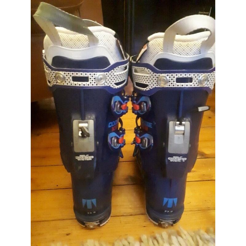 Ski touring women boots 23.0