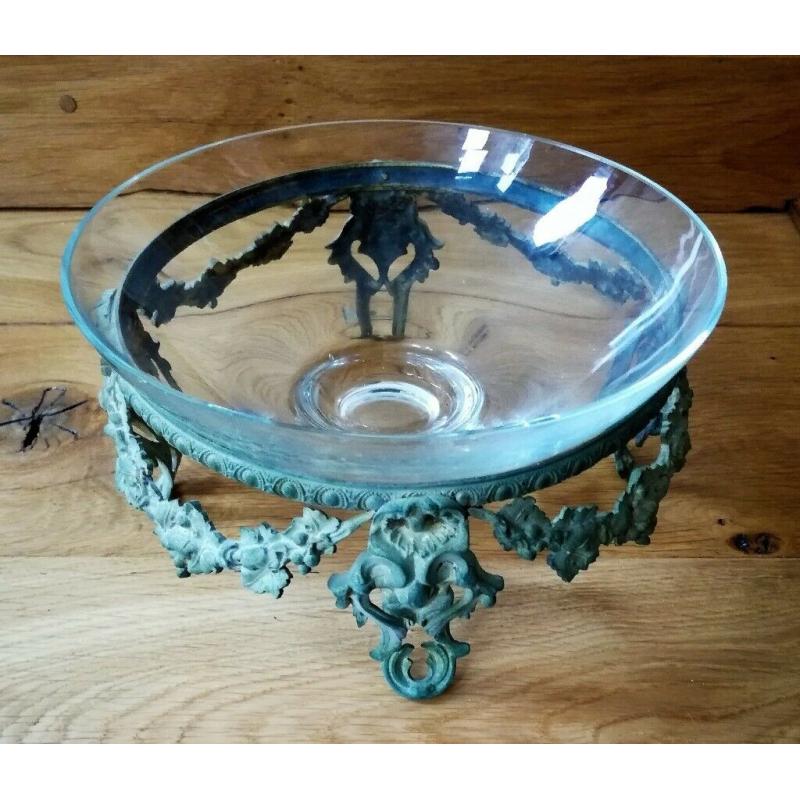 VINTAGE French Pattern Cast Metal Stand Green Gold Ornate Decorative Embossed Design & Glass Bowl