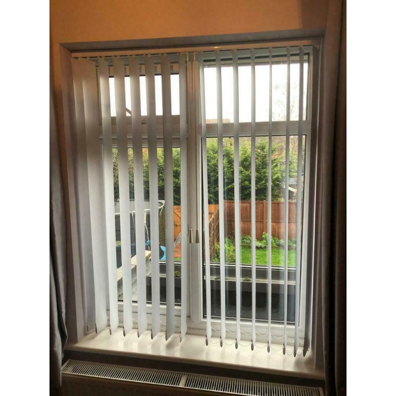 4 vertical white blinds - various sizes