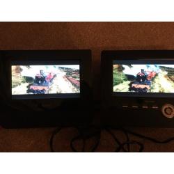 Tecknika twin portable LCD DVD player