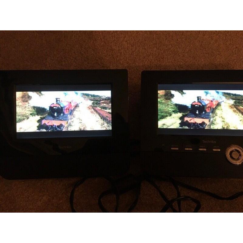 Tecknika twin portable LCD DVD player