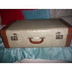 VINTAGE SUITECASE