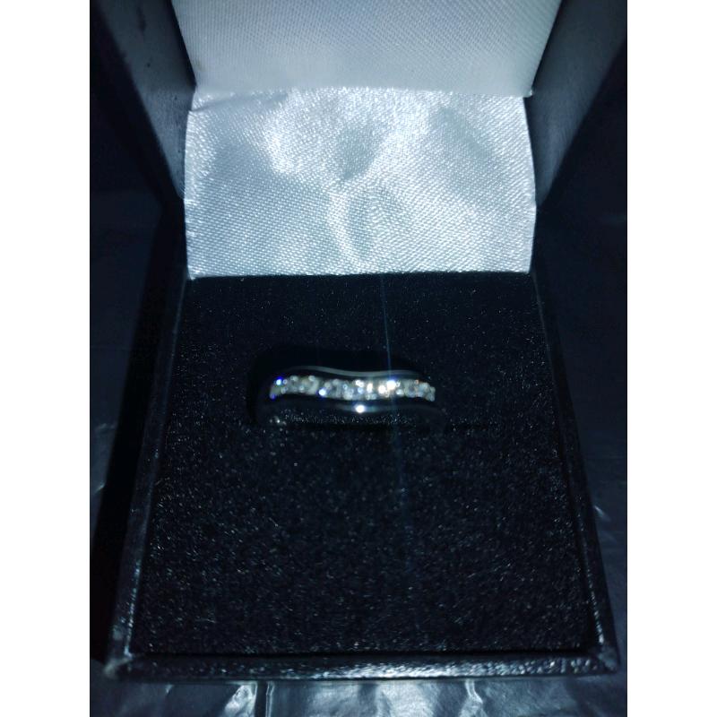 Platinum and diamond wishbone ring reduced price ?800 to ?500