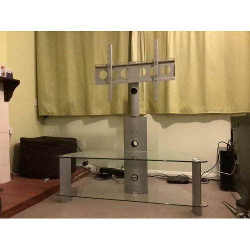 Glass Entertainment Unit With TV Mounting Bracket