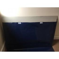 Plastic art folder with handle