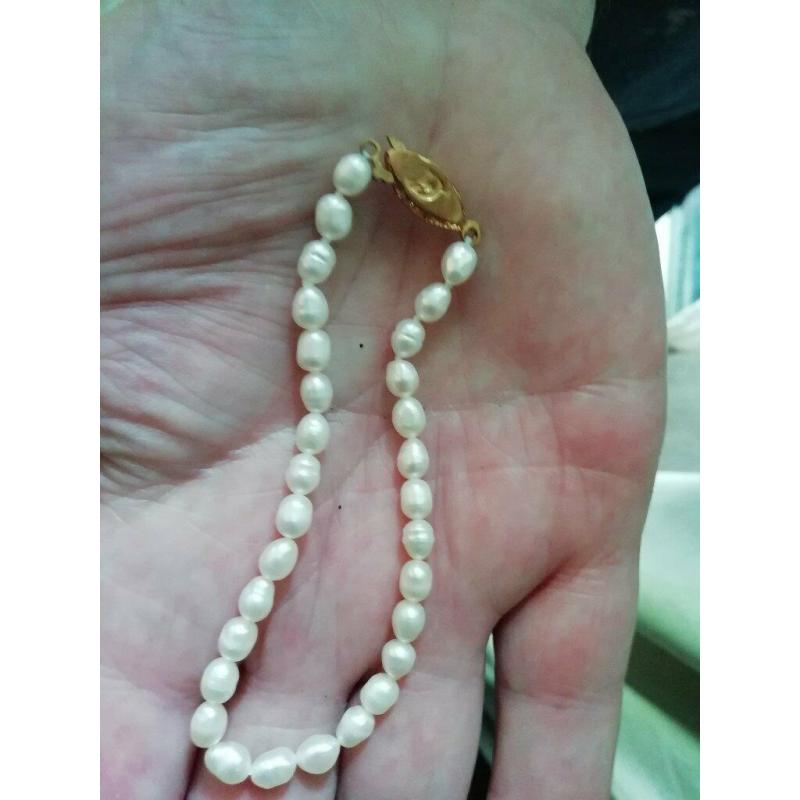 Natural Saltwater Pearls Necklace And Bracelet Set