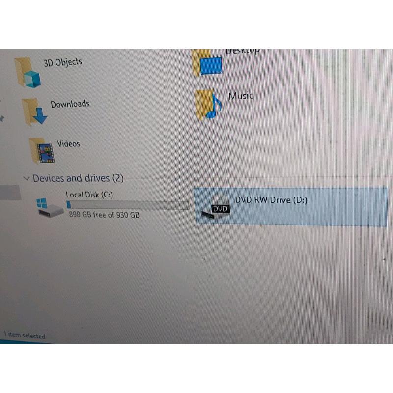 HP i7 7th gen computer 8gb ddr4 ram windows 10