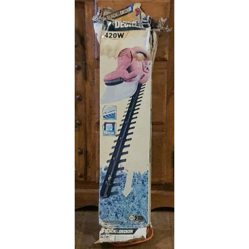 Black and decker 420w hedge trimmer