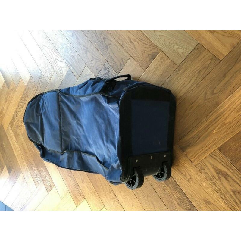 Full size travel Flight Golf Bag in Blue with wheels. VGC