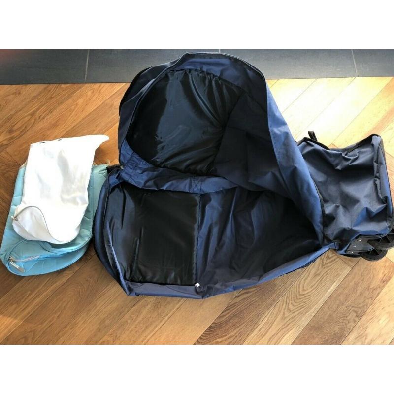 Full size travel Flight Golf Bag in Blue with wheels. VGC