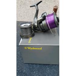 Fishing reel