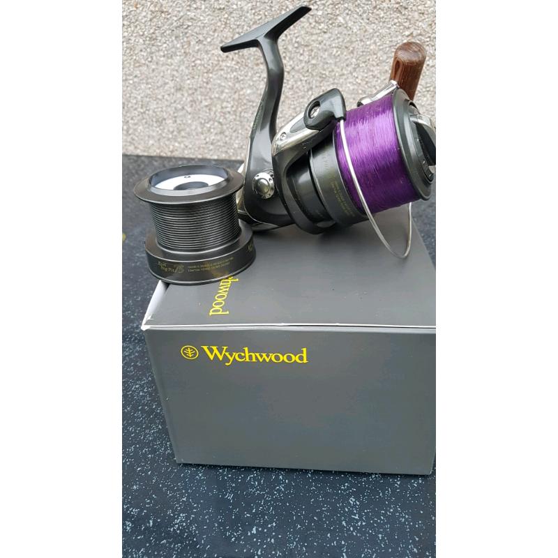 Fishing reel