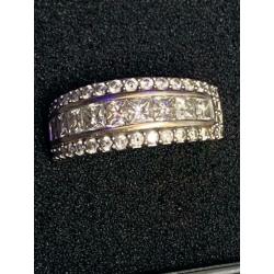 18ct gold diamond ring