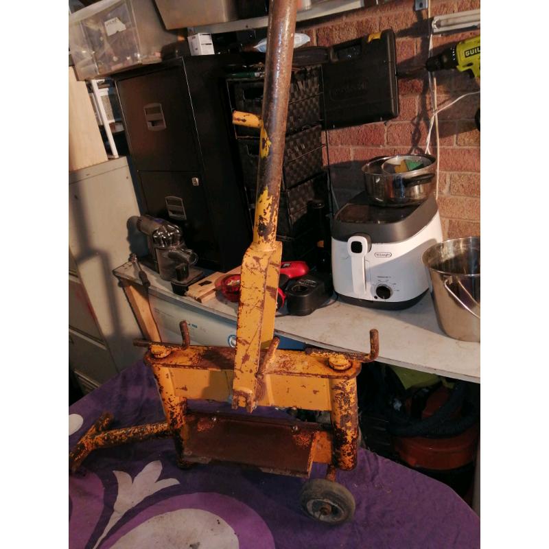 Block paving cutter in full working order