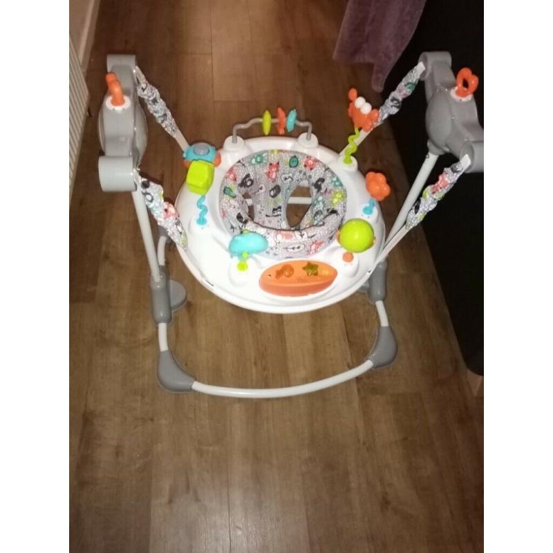 Musical jumperoo
