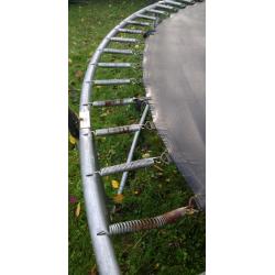 Trampoline: Plum Magnitude 14ft GIVING AWAY