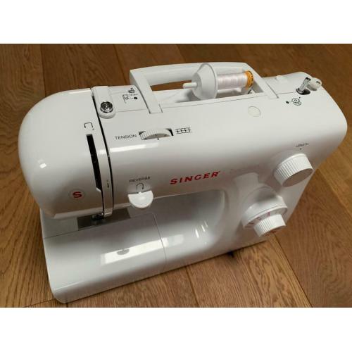 Singer tradition sewing machine. Used. Good condition