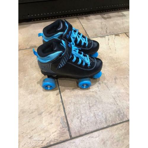 Roller skates size 3