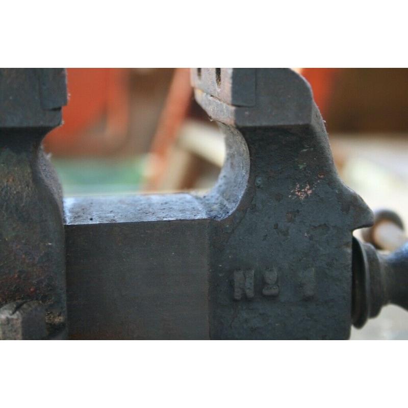 vintage bench vice