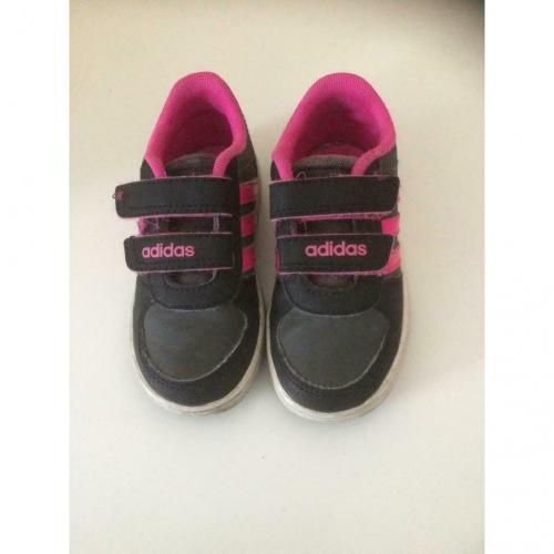 Size Junior 7 Adidas Trainers